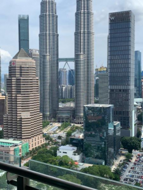 Legasi Kampung Baru Guest House by Rumahrehat twin tower view